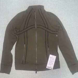Lululemon NWT Define Track Jacket Luon size 4 Olive Brown/Black